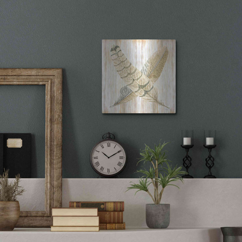 «Feathers Crossed I» par Cindy Jacobs, H 12 po x l 12 po