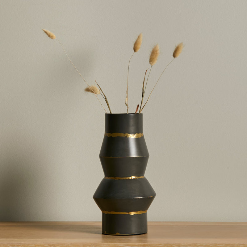 Deaira Phosphate Iron Table Vase