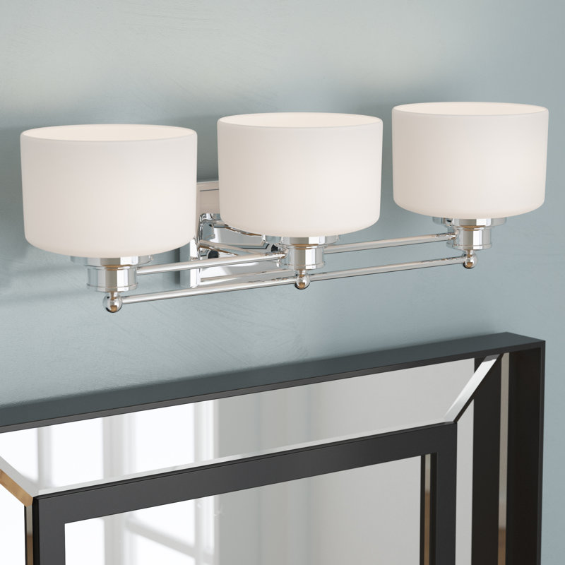 Luminaire de meuble-lavabo en chrome poli à trois lumières à intensité variable Wiens