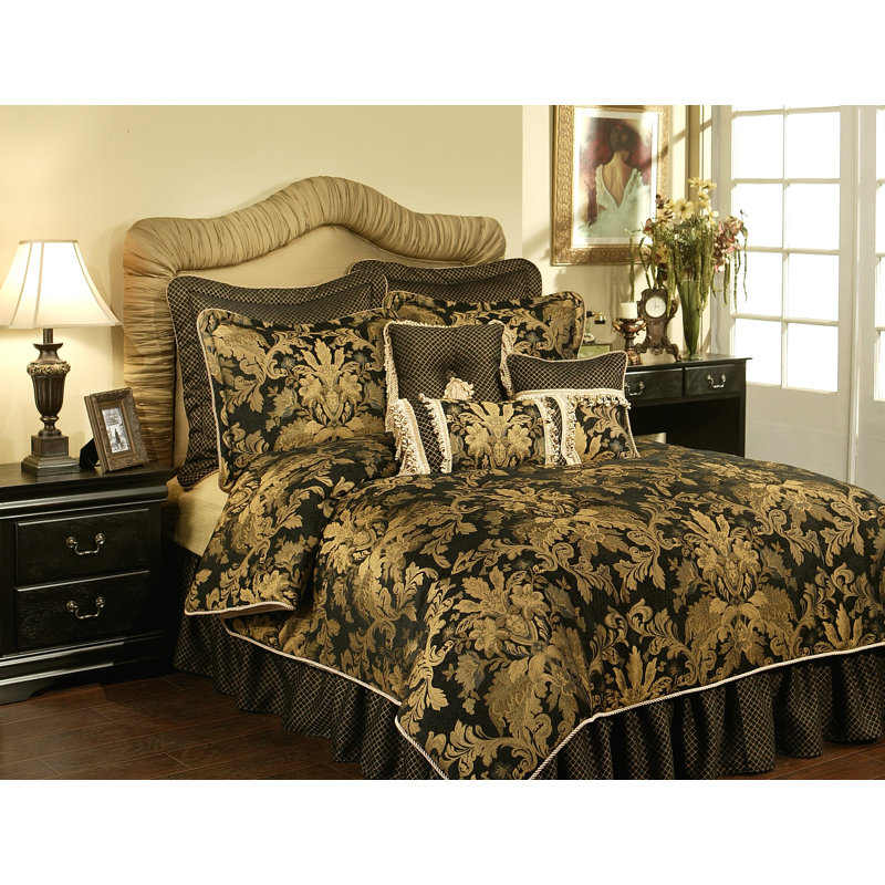 Lismore Pleated Wrap Around Bed Skirt, California King