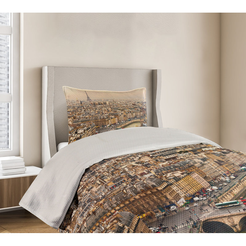 King Size White Quilted Polyester Bedspread Set
