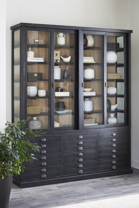 Cabinets & Display Cases