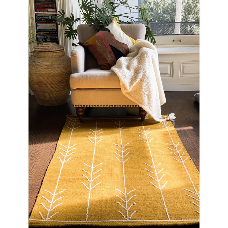 Tapis crème à flèches jaunes, Rectangle 8 pi 2 po x 9 pi 10 po
