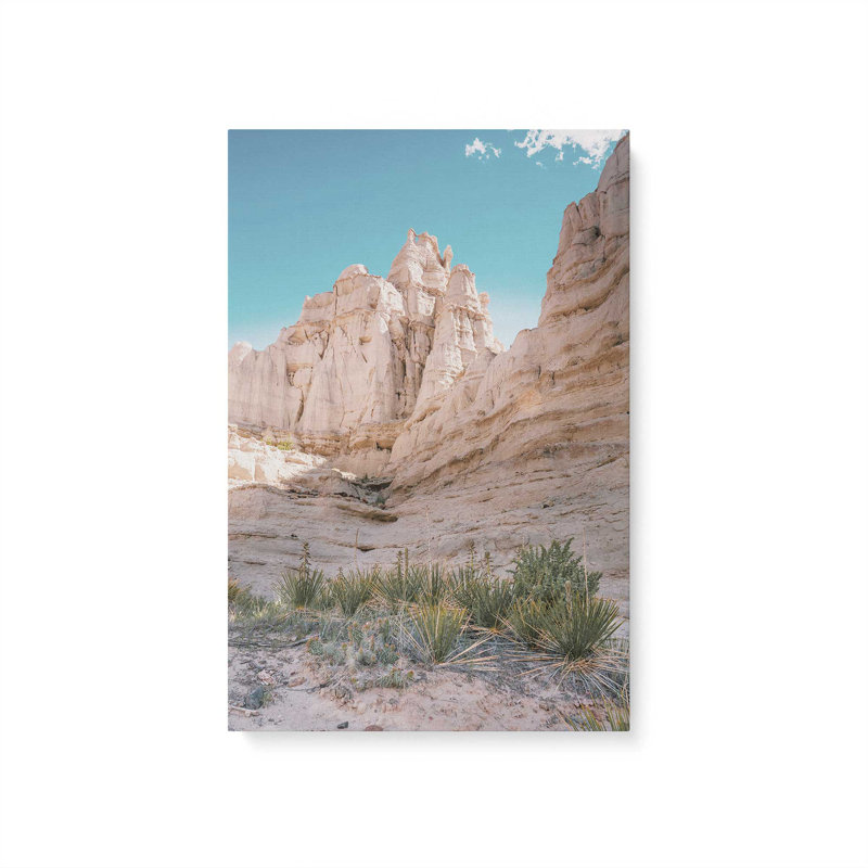 Arid Peaks, impression sur toile roulée, H 18 po x l 12 po x P 1,25 po, Toile tendue