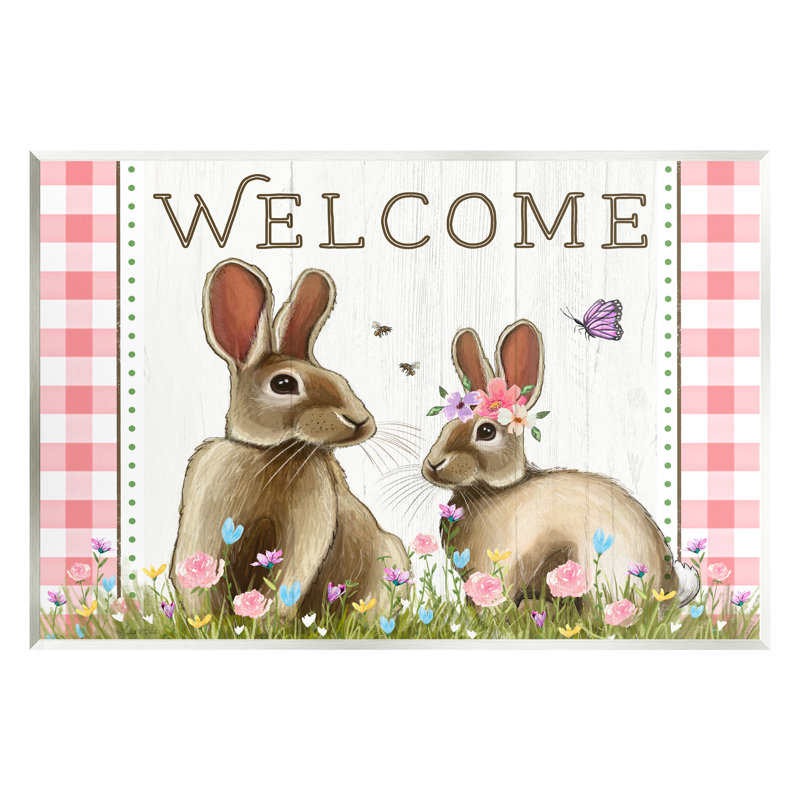 «Welcome Plaid Spring Garden Rabbits Floater» par Elizabeth Tyndall, H 10 po x l 15 po x P 0,5 po, Bois