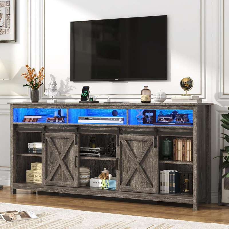 Meuble télé 70 po en bois de style campagnard pour téléviseur de 70/80 po, console de divertissement à double couche avec console de télévision, douilles à deux rangées et 2 portes de grange coulissantes, boîte de télé média