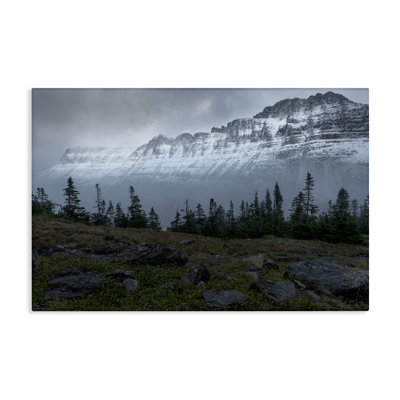 «First Snow Mountains», art mural sur toile par Hunter Page