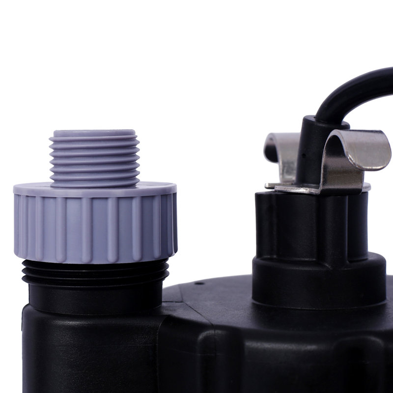 Pompe à eau submersible, pompe à eau 1 / 4HP 2000GPH, pompe à eau portative, pompe à eau électrique portative, avec cordon d'alimentation de 10 pieds.