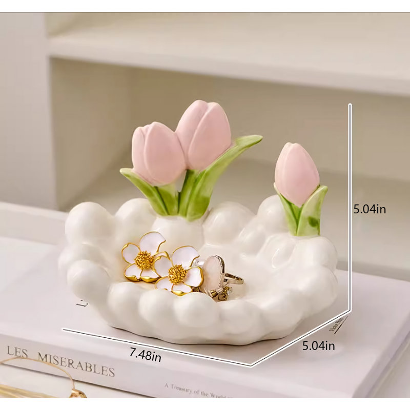 Figurines et sculptures, Crème