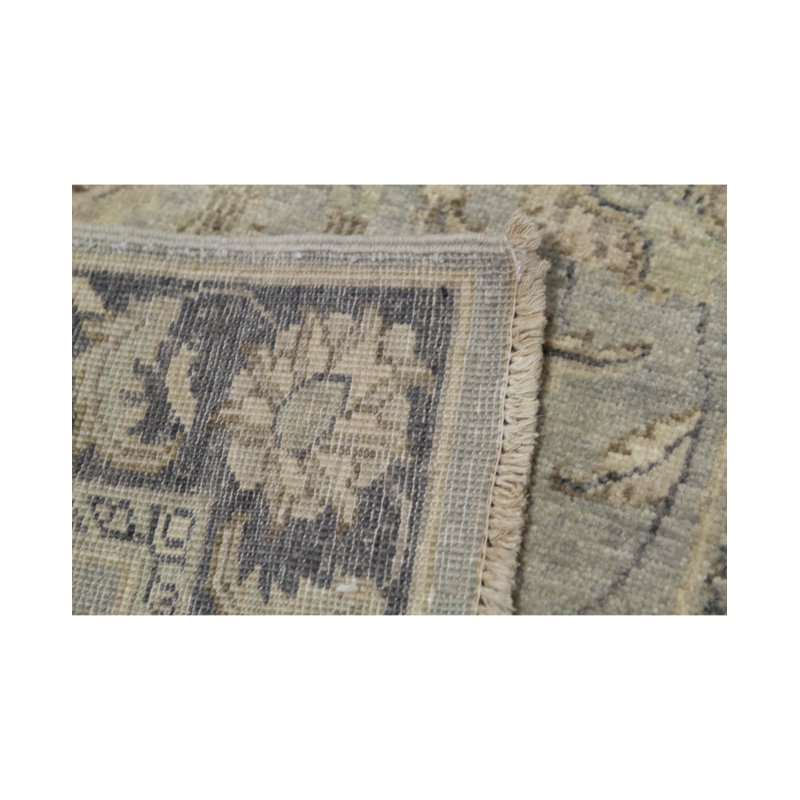 Crown Hand Woven Wool Oriental Area Rug