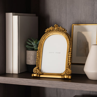 Mavin Arched Resin Tabletop Picture Frame 