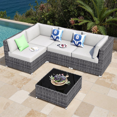 Ensemble de conversation modulaire avec coussins 5 pièces Gerolama