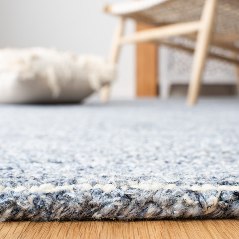 Haddan Hand Tufted Viscose/Wool Rug in Blue, Rectangle 3' x 5'