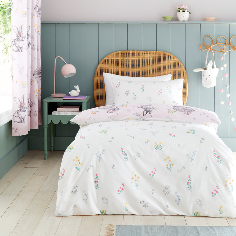 Bunny Tails Ditsy Flowers Reversible Duvet Cover Set, Double Duvet Cover + 2 Standard Pillowcases