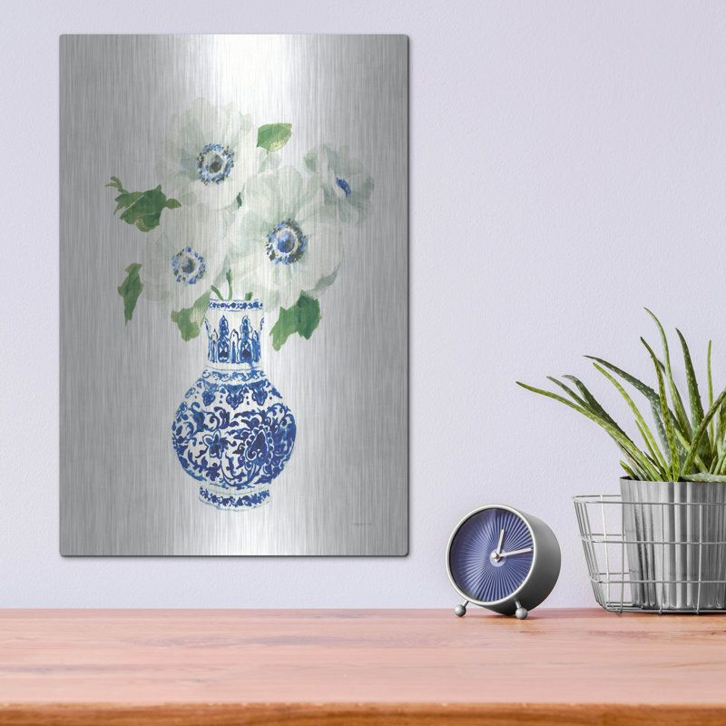 Art mural en métal Winston Porter «Floral Chinoiserie 1 Cobalt» par Danhui Nai