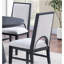 Chaise à découpes arquée en tissu blanc