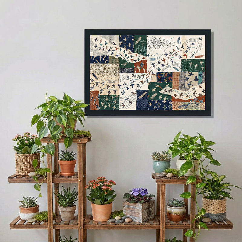 «Flocking Birds and Feathers in Earth Tone Patchwork», art mural, H 16 po x l 24 po