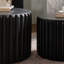 Ensemble de tables basses rondes festonnées noires-534268458