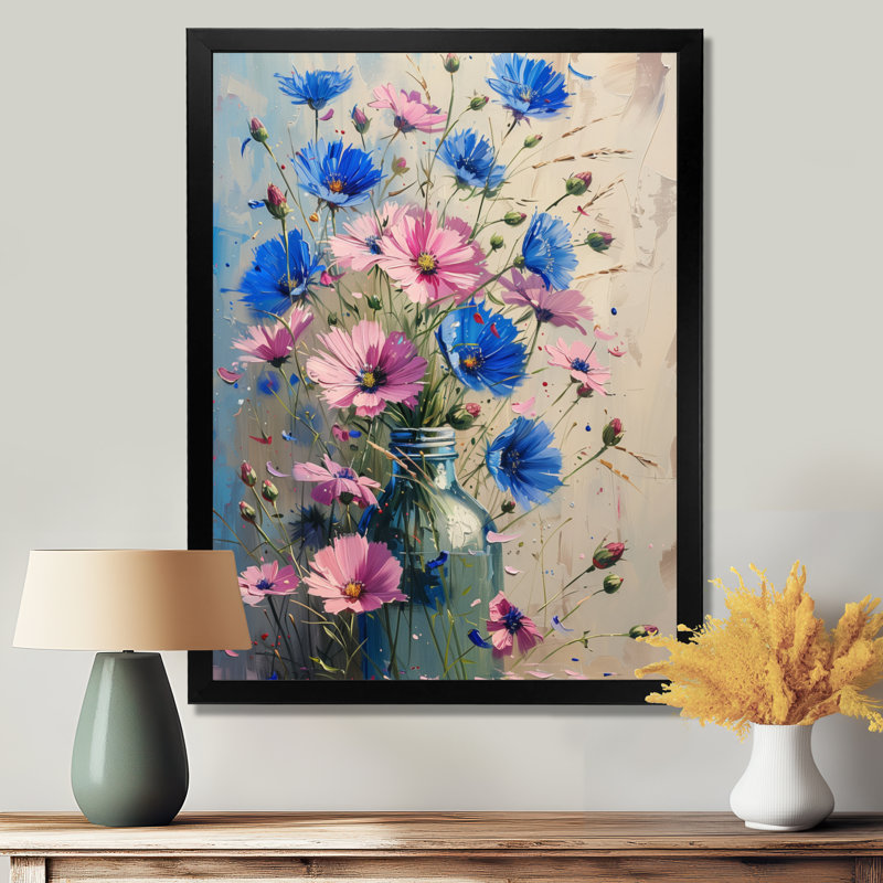 Bleu et bleu avec des pétales de bleuet Grace I, White Picture Framed, H 32 po x l 16 po