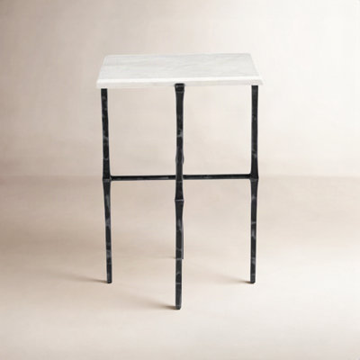 Mwagale 16" End Table