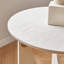 Table de bout Mid-Century moderne en bois de noyer avec base sculpturale-2111152079