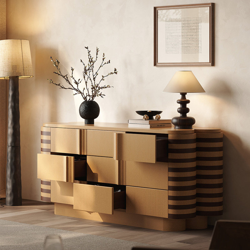 Commode de rangement intégrée de style médiéval