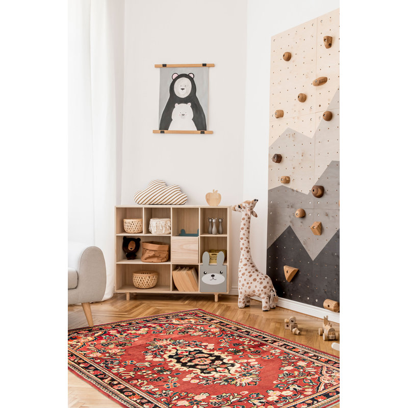 Andelz Red Rug 4'6" x 7'1"
