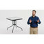 Table carrée en métal trempé 28 po avec bordure en rotin-41025534