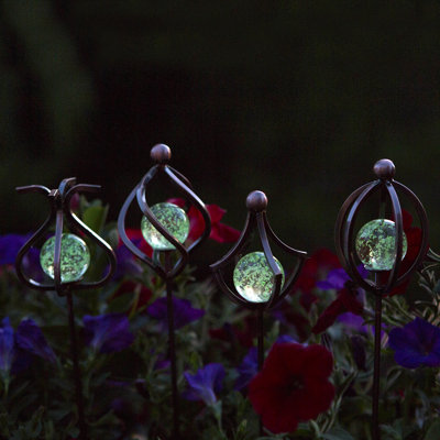 Weather Resistant Metal Abstract Garden Stake