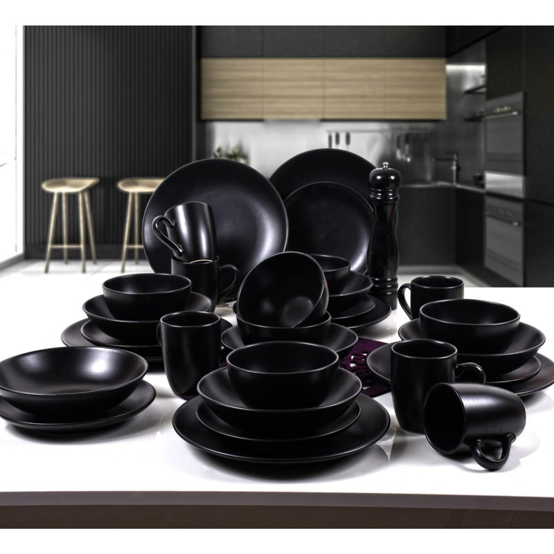 Service de table en céramique 30 pièces, noir | 100% antibactérien et céramique facile à nettoyer | Comprend 6 bols (5,5 po), 6 assiettes (10,6 po), 6 plats (8,3 po), 6 moules à gâteau (8,3 po), 6 tasses (12,2 oz liq.) | Résistant aux chocs thermiques, va au lave-vaisselle et au micro-ondes