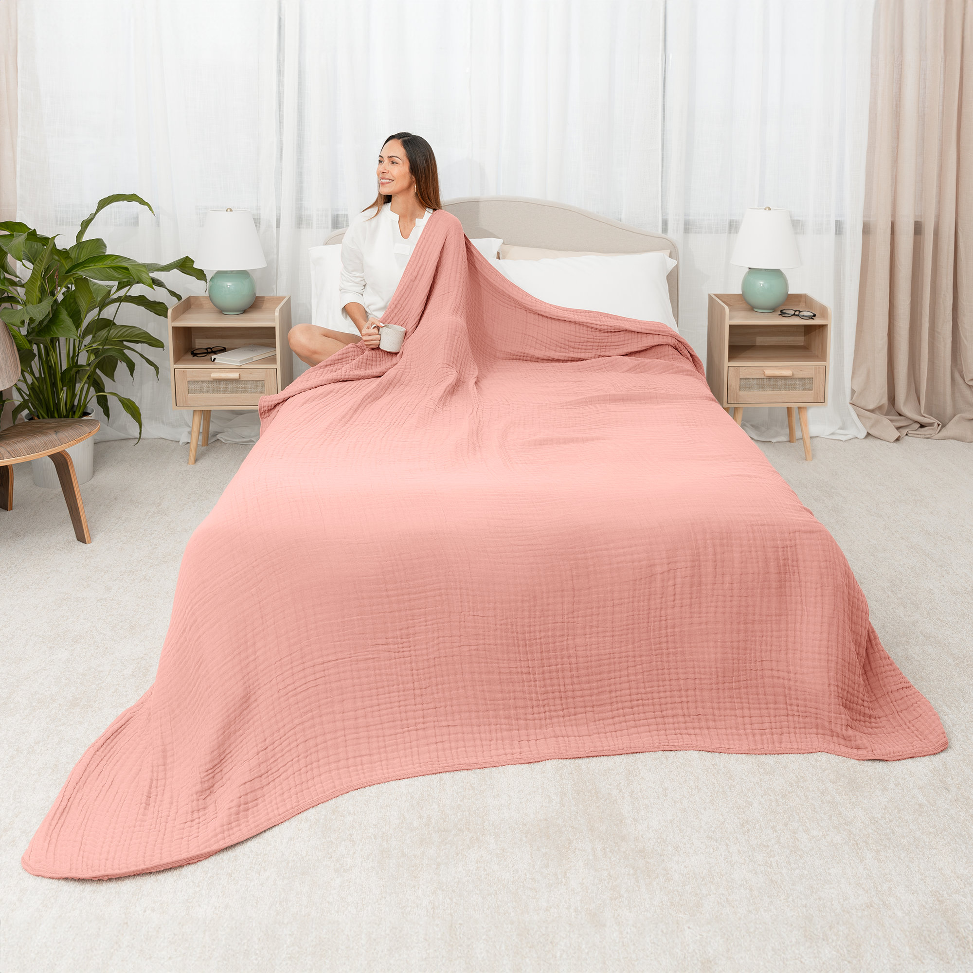 Karlina Muslin Blanket, Pink, King