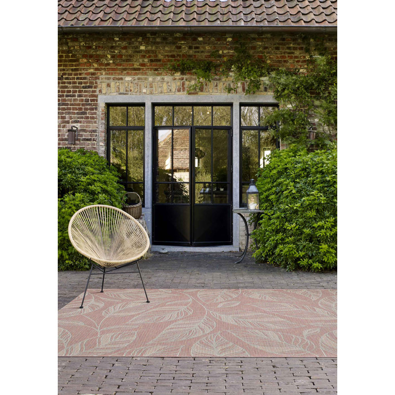 Lorelai Floral Hand Woven Indoor / Outdoor Area Rug, Rectangle 160 x 230cm