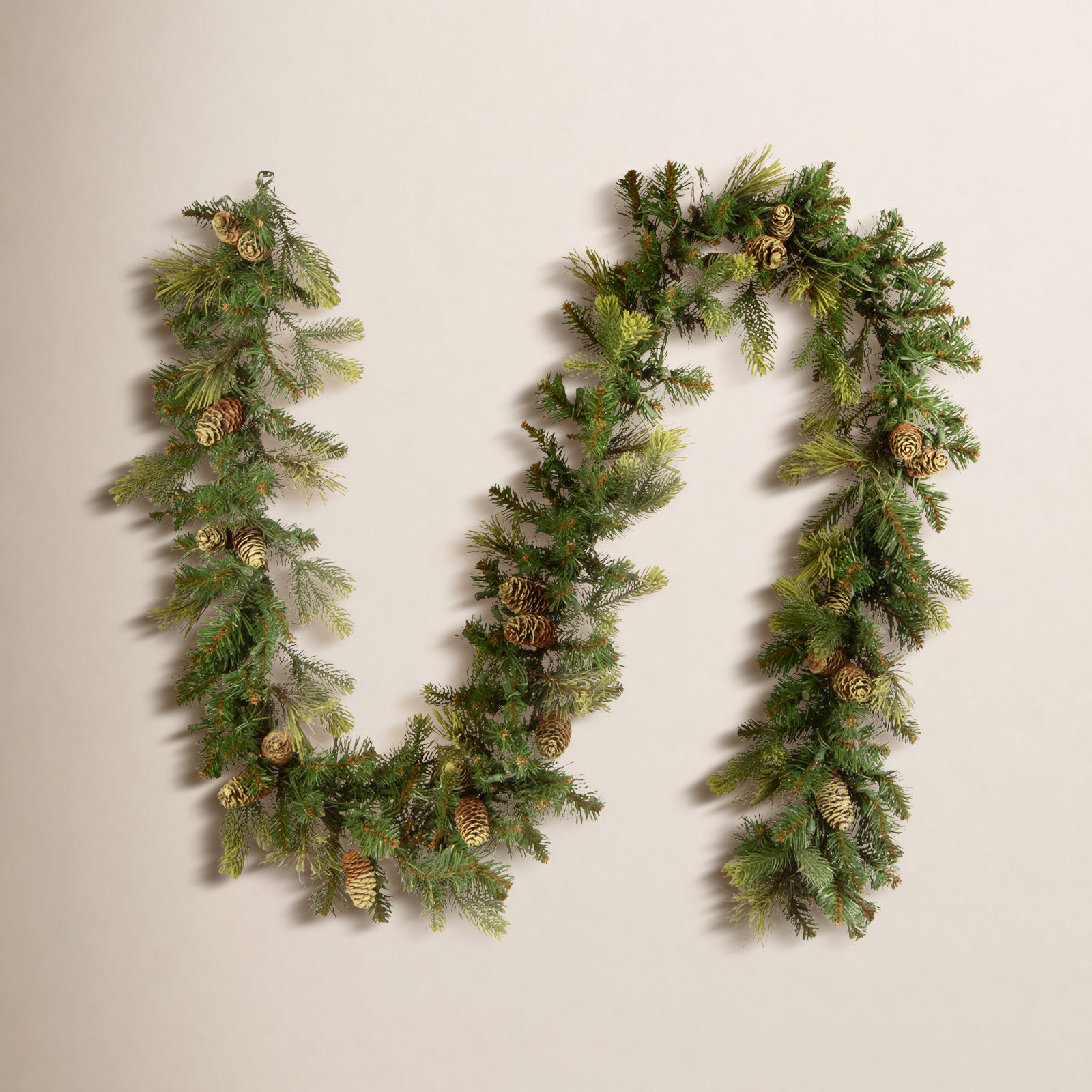 Quentin 108" Pre-Lit Pine Garland