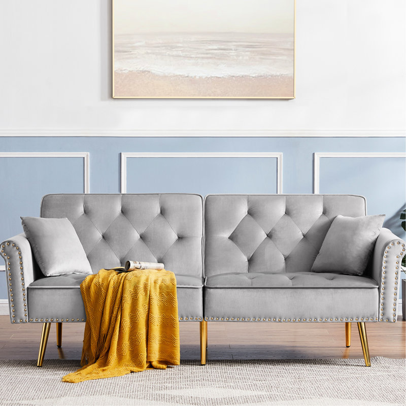 Instructions d'assemblage pour canapé confortable en velours gris avec base en métal et sièges spacieux