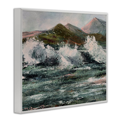 «Wild Coast with Turbulent Waves», estampe numérique, design par Patricia Reynolds