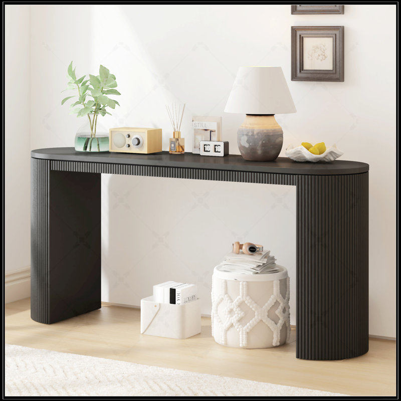 Console incurvée avec pieds à rayures verticales uniques, idéale pour la vie moderne et la polyvalence décorative.