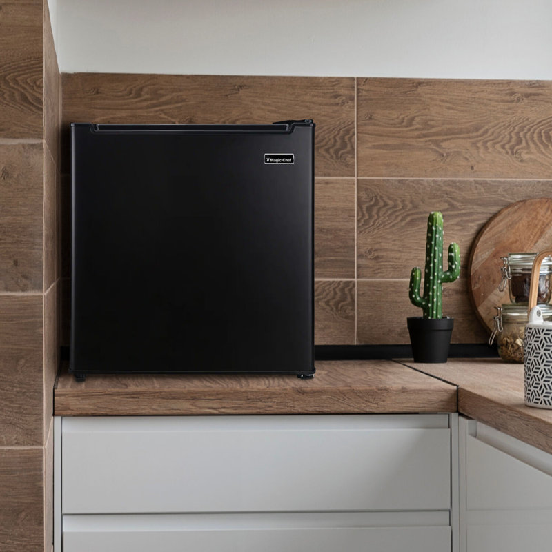 Magic Chef 1.7 Cubic Feet Refrigerator, Black