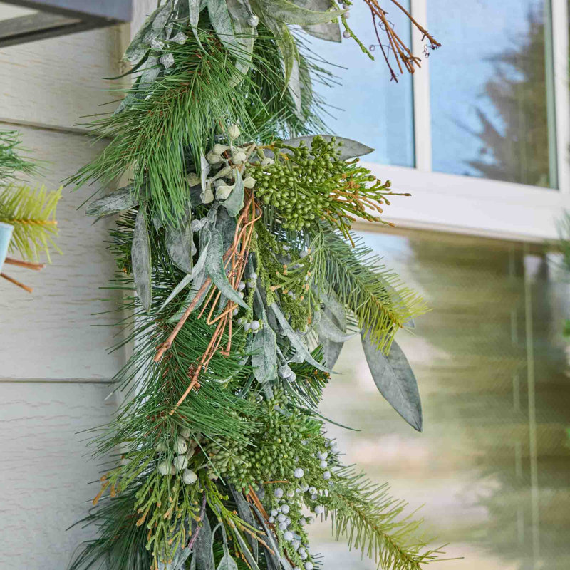Chemin de table/guirlande de cheminée en eucalyptus à graines et pin de Noël - 3,65 m