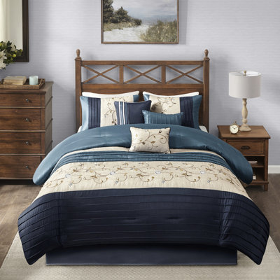 Édredon très grand bleu marine - 7 pièces avec broderie, tissu, 2 taies décoratives, 3 coussins, 1 jupe de lit, fer à repasser, matériau bleu, matériau élégant, lavage facile