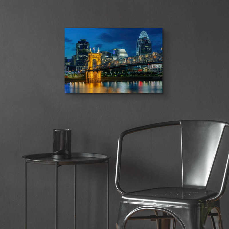 «Cincinnati» par Epic Portfolio, art mural en verre acrylique, H 16 po x l 24 po x P 0,2 po