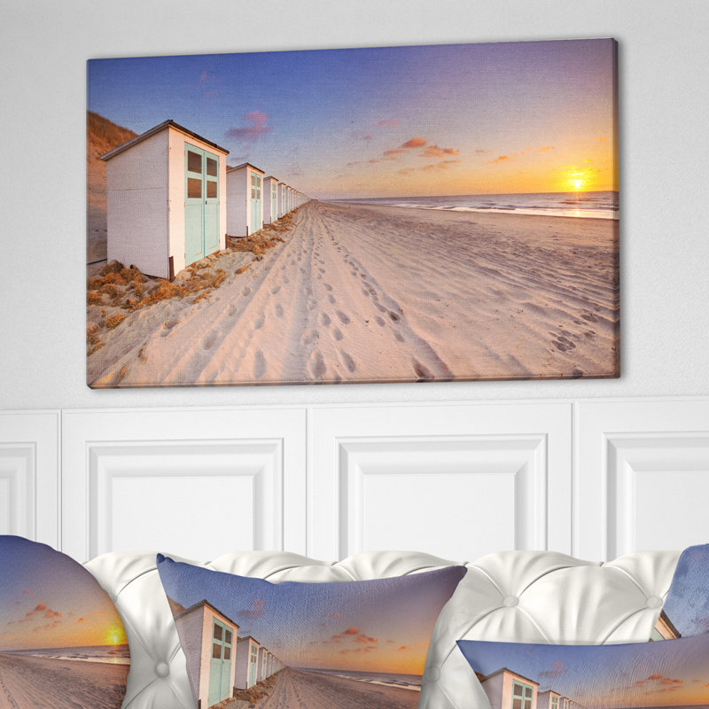 Row of Beach Huts at Sunset - Impression sur toile tendue, H 20 po x l 40 po x P 1po