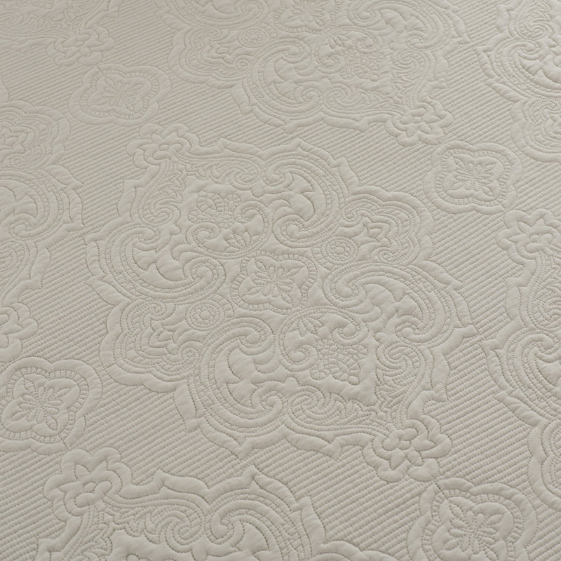 MeadowPark Embroidered Damask Medallion Quilt Set, French Country Scalloped Edge, 3 Piece Set, OEKO-TEX Certified, King