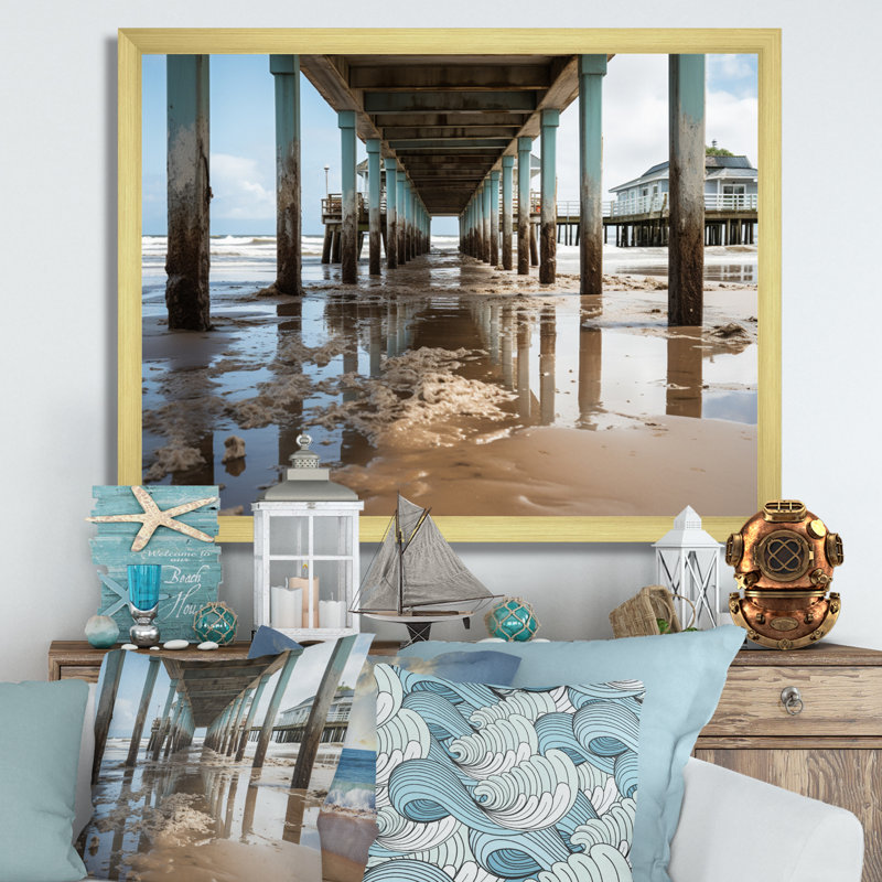 Pier Abstract Pier An I - Coastal Pier Wall Decor, Cadre doré simple, H 30 po x l 40 po x P 1,5 po