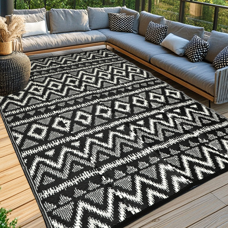 Southwestern Black/White Indoor/Outdoor Area Rug, Rectangle 9' x 12'