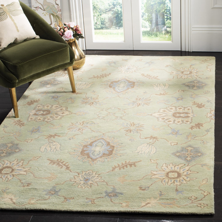 Amory Wyndham Wool Floral Rug