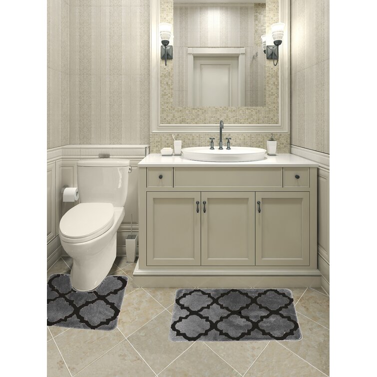 https://assets.wfcdn.com/im/85868769/resize-h755-w755%5Ecompr-r85/7390/73902043/Bolte+Plastic+%2F+Acrylic+Bath+Rug+Set+with+Non-Slip+Backing.jpg