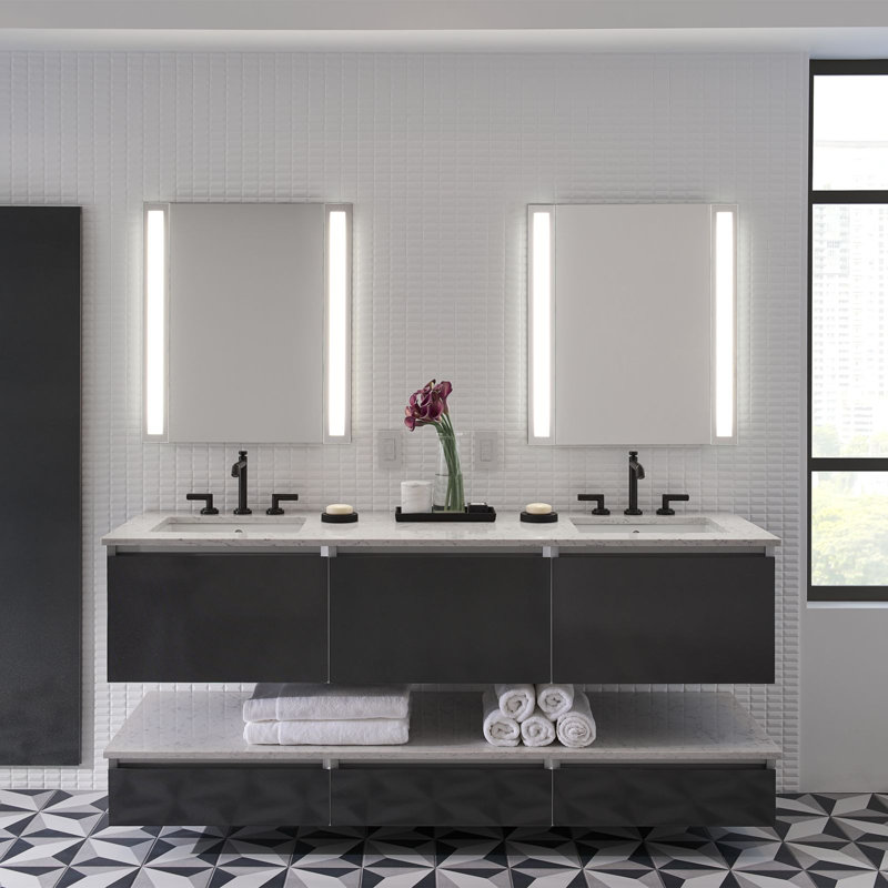 Inline 1-Light Bath Bar, 30" H x 3.5" W x 4.75" D, 4000
