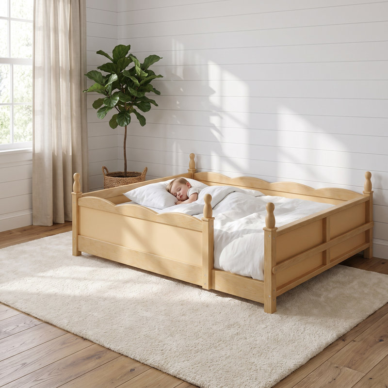 Lit de sol pour enfants avec garde-corps pleine longueur et bibliothèque intégrée Kittredge Montessori pour un sommeil sécuritaire et indépendant