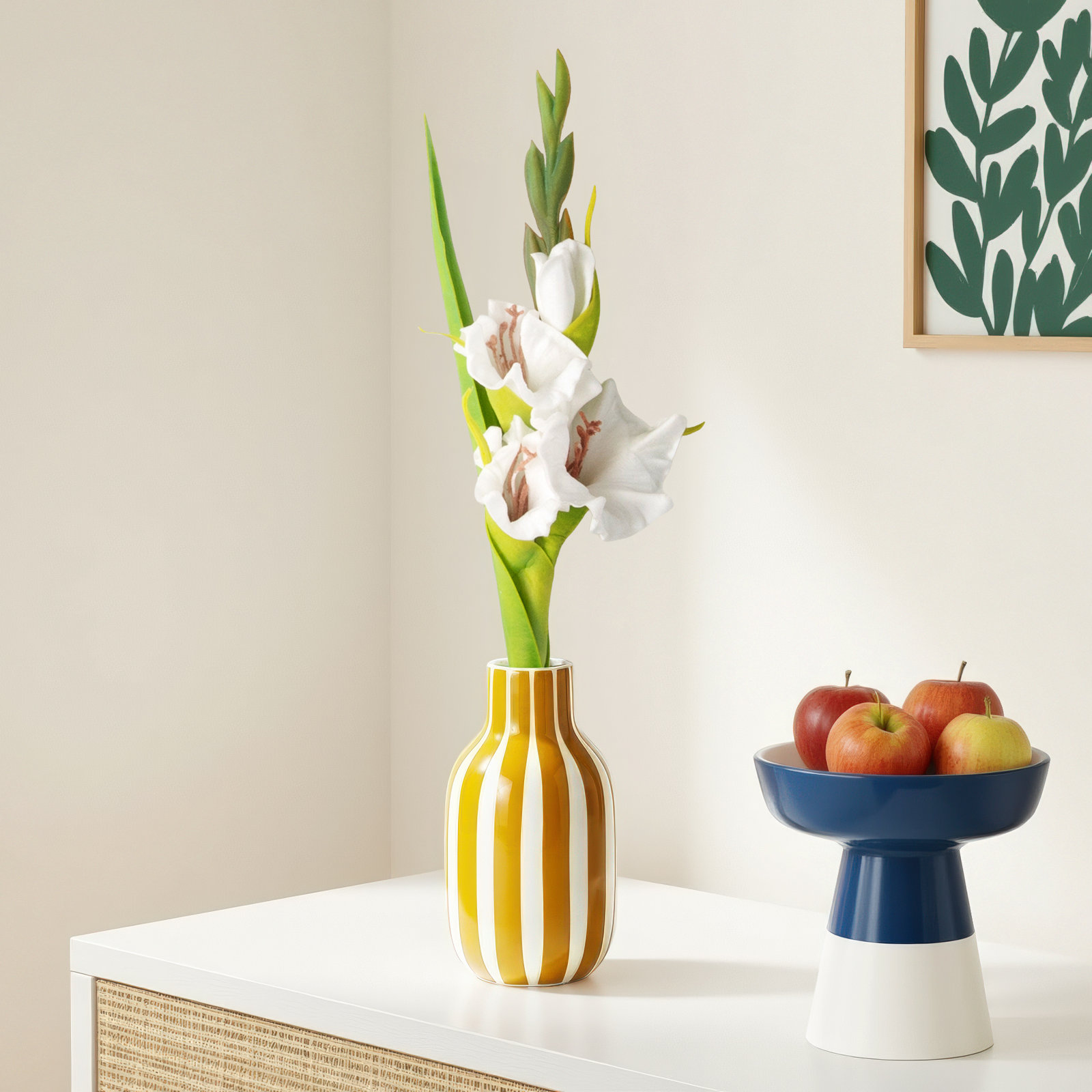 Lissa 21.5" Cheery Gladiola, Cream