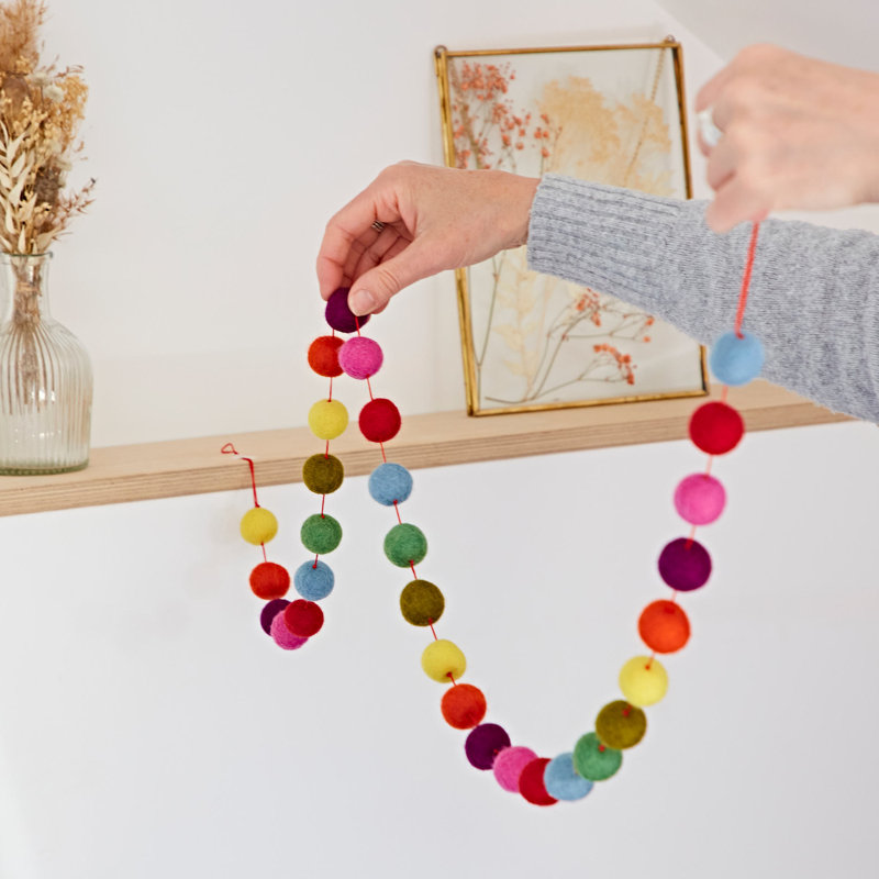 Garland, 5cm H x 130cm L x 5cm D